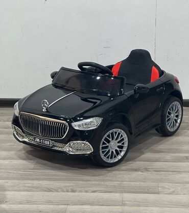 Əkizlər üçün arabalar: 🚘 Mercedes-Benz 1188 – Premium Uşaq Elektromaşını Kiçik yaşda böyük