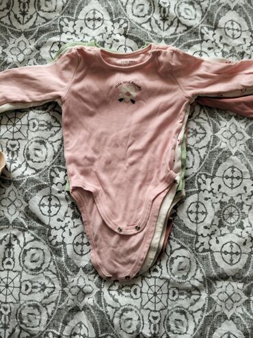 Manejlər: Körpə geyim dəsti - Uzunqollu bodilər: LCW Baby markalı, yumşaq