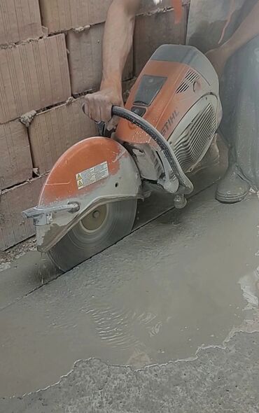 Digər tikinti xidmətləri: Beton kesen beton kesimi karot işleri 
Beton kesme deşmə işləri