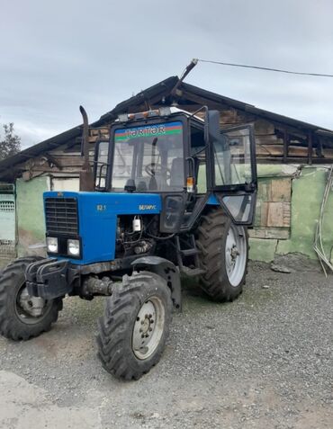 авто запчасти ваз 2110: Belarus 82.1 traktor - Rəng: mavi - 4x4 (ön dartı) konstruksiyası -