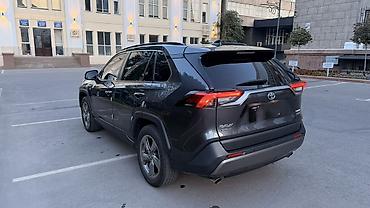 Toyota: Toyota RAV4: 2020 г., Гибрид, Кроссовер — 3