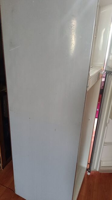 Soyuducular: Samsung iki qapılı soyuducu - Marka/model: Samsung (üst kamera — 10