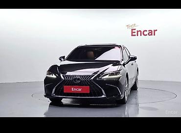 ролер: Lexus ES: 2023 г., 2.5 л, Автомат, Гибрид, Седан — 2