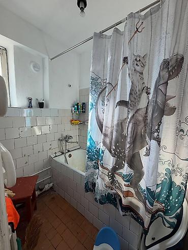 2 rooms: 2 комнаты, 50 м², Индивидуалка, 1 этаж, Требуется ремонт — 5