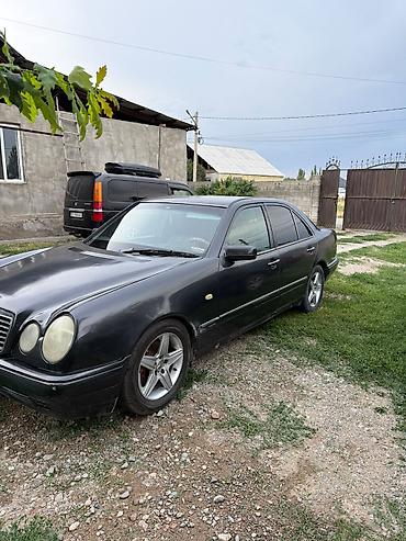 решетк: Mercedes-Benz E-Class: 1995 г., 2.3 л, Механика, Бензин, Седан — 2