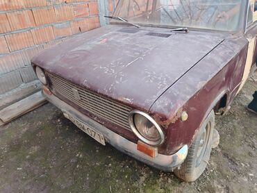 ford 7 1: VAZ (LADA) 2101: 1.6 l | 1979 il 44444 km Sedan