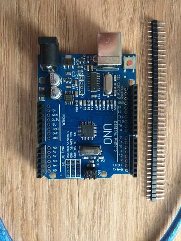 наушники с проводом: Продаю arduino uno, абсолютно новый с проводом подключения