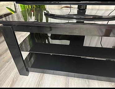 hamam ucun aksessuarlar: Qara şüşə TV stendi - Material: parlaq qara temperli şüşə üst lövhə — 1