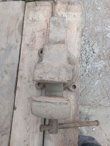 Тиски: Продаю тисы советского производства. Прошу 6500 сом — 7