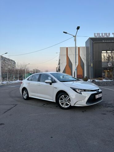 Toyota: Toyota Corolla: 2020 г., 1.8 л, Вариатор, Гибрид