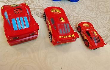 qirmizi masin: “Cars” cizgi filmindən Lightning McQueen (95) obrazlı 3 ədəd oyuncaq — 3