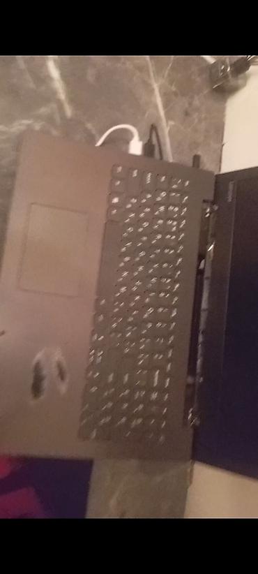 Lenovo: Lenovo noutbuk Xüsusiyyətlər: - Brend/model: Lenovo (gövdədə Lenovo — 1