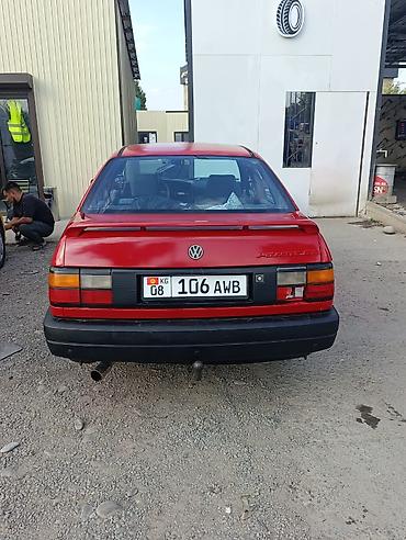 corolla 150: Volkswagen Passat: 1988 г., 1.8 л, Механика, Бензин, Седан — 5
