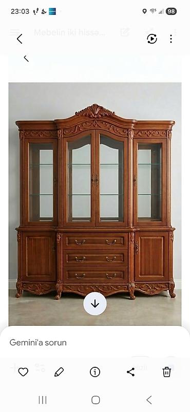 Klassik dizaynlı vitrinli bufet - Material: bərk ağac karkas, şüşə
