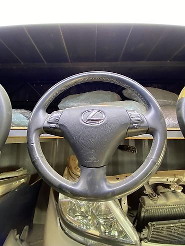 Рулевое колесо Lexus с центральной подушкой безопасности