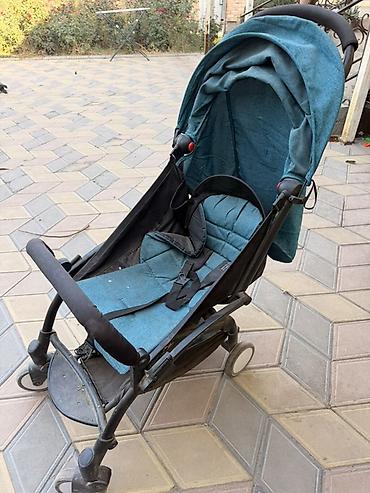самокат детский с сиденьем: Прогулочная коляска YOYO (возможно Babyzen YOYO) в компактном формате — 1
