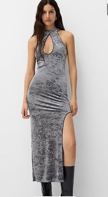 Bershka Boz Məxmər Yırtmaclı Libas – S Ölçü Brend: Bershka Ölçü: S lalafo.az -da Bershka Boz Məxmər Yırtmaclı Libas – S Ölçü Brend: Bershka Ölçü: S