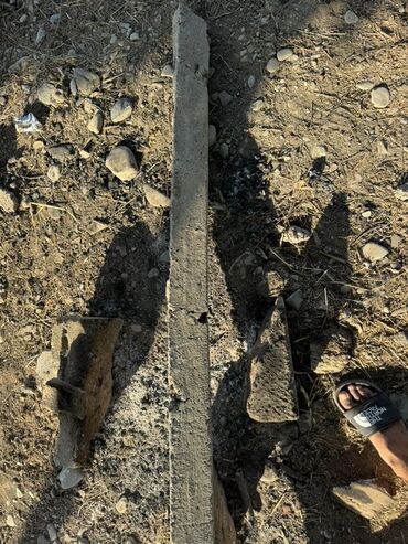 Ütüləmə lövhələri: Beton dirək düzbucaqlı formaya malikdir və müxtəlif tikinti və dəstək