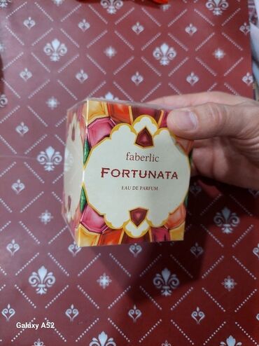 Qadin etiri 50 ml original Faberlic mehsulu unvan Kohne Guneşli Neapol
