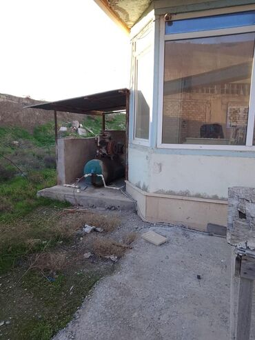 Beton qarışdıranlar: Hazır işlək vəziyyətdə beton zavod satılır. Saatda 250 kub beton — 15