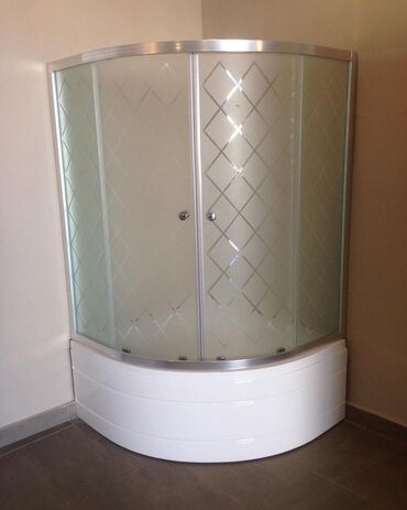 Duş kabinaları, arakəsmələr: Yeni Arakəsmə, Pulsuz çatdırılma — 29