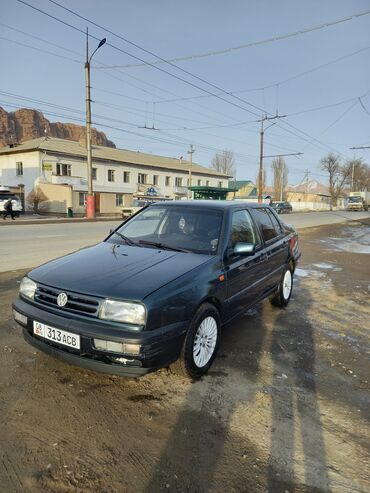 Volkswagen: Volkswagen Vento: 1995 г., 1.8 л, Механика, Бензин