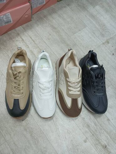 Кроссовки и спортивная обувь: Кроссовки жазгы кузгу фабричная Гуанчжоу качество отличное төрт