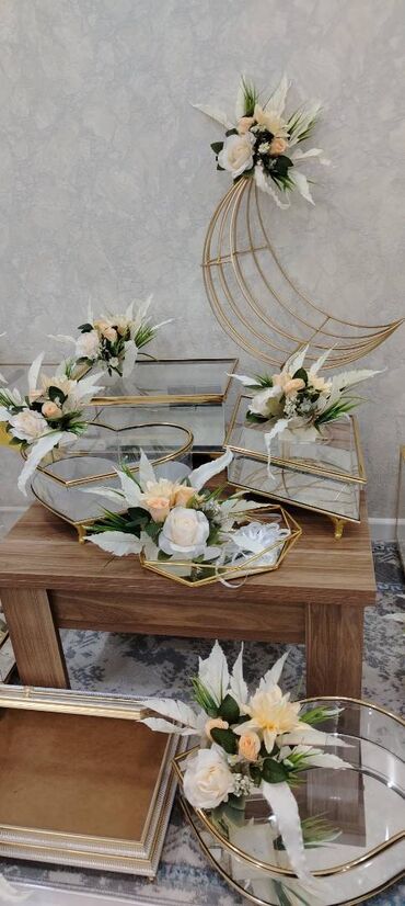 Xonçalar: Salam xonça yeni alınıb 1 dəfə istifadə olunub. Ehtiyac yoxdur — 12