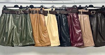 m torbice: Ženske kratke pantalone od eko-kože – visok struk

Sorc:2500 dinara — 8