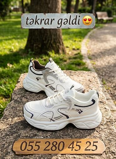 boss krasofka: Ağ rəngdə idman ayaqqabısı 👣36/40 arası ölçülər👣 - Stil — 1