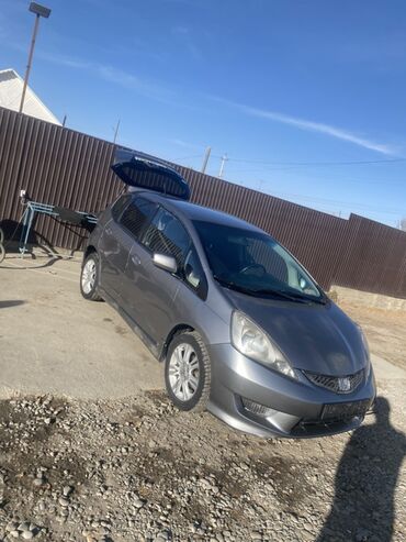 шины бу бишкек оптом: Honda Fit: 2010 г., 1.5 л, Автомат, Бензин