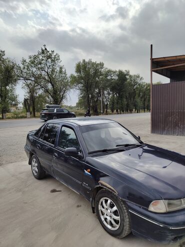 машина малинкий: Daewoo Nexia: 2005 г., 1.6 л, Механика, Бензин, Седан