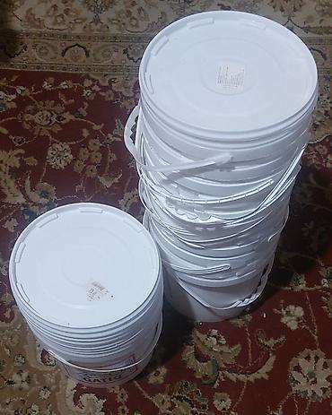 Digər mebel: Ağ rəngli plastik vedrələr dəsti - Material: sıx, davamlı plastik - — 1