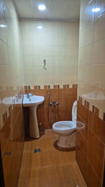 Uzunmüddətli kirayə mənzillər: Sabunçu rayonu, Bakıxanov qəsəbəsi (Talkuçka), 12 mərtəbəli binaın — 8