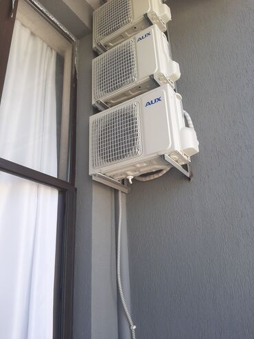 Uzunmüddətli kirayə mənzillər: 28 May metrosundan 700-800şərq bazarından 100 metr məsafədə 177 — 23