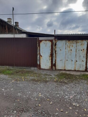 Продажа домов: Полдома, 80 м², 3 комнаты, Собственник at lalafo.kg — 11 Продажа домов: Полдома, 80 м², 3 комнаты, Собственник — 11