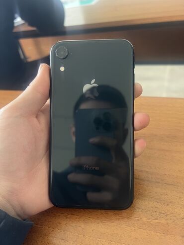телефонов айфон: IPhone Xr, Кара
