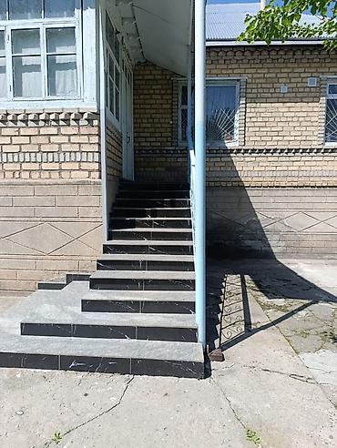 Продажа коттеджей и домов: Продаётся дом в Узгене. Площадь участка 10 соток, дом 150 кв.м. Дом — 2