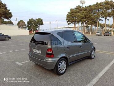 Mercedes-Benz: Mercedes-Benz A-Class A160, boz rəng, hetçbek kuzov. Xüsusiyyətlər: - — 3