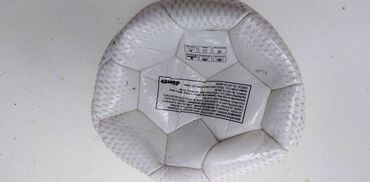 Rekviziti za vežbanje: Lopte za fudbal br.5: Umbro, Derbi i Adidas i druge vest — 5