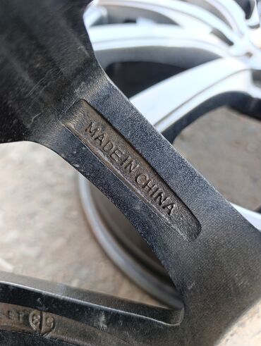 Диски: Литые Диски R 15 Комплект, отверстий - 5, Б/у at lalafo.kg — 13 Диски: Литые Диски R 15 Комплект, отверстий - 5, Б/у — 13