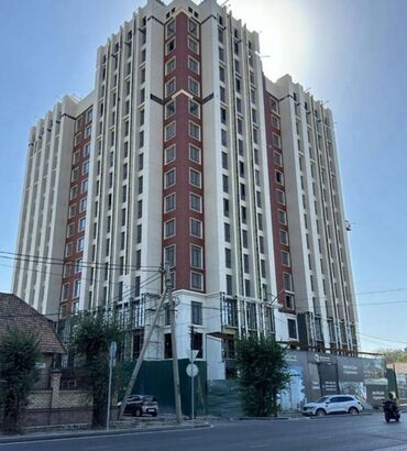 южные микрорайоны: 3 комнаты, 81 м², Элитка, 6 этаж, ПСО (под самоотделку)