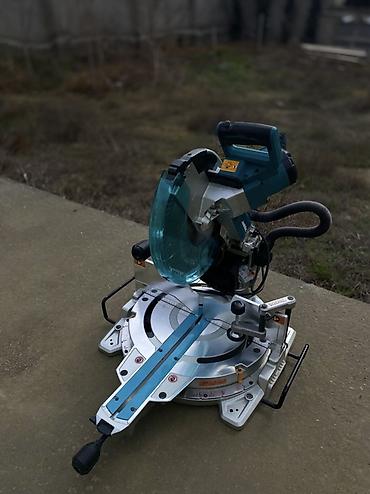 Uqlorezlər: Uqlarez mişar (künckəsən) Makita LS1219 (Demak olar istifadə — 2