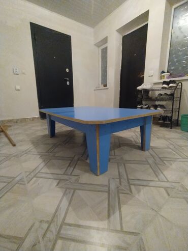 стеклянные кухонные столы: Кухонный Стол, цвет - Синий, Б/у