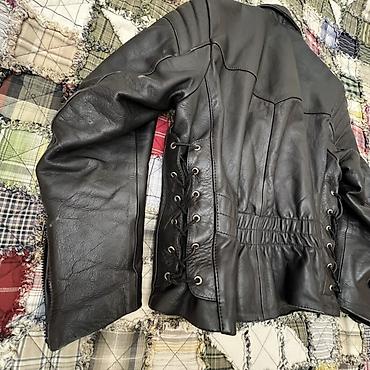 moto godekce: Dəbilqə düyməli motosiklet üslublu qara dəri gödəkçə. Razmer M,L, XL — 8