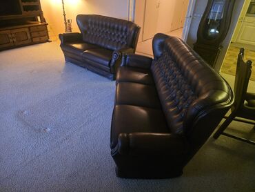 Stilske garniture: Set od dve kožne sofe – klasičan Chesterfield stil - Materijal: tamno — 4