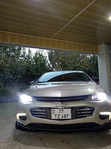 spark chevrolet: Chevrolet Malibu LT – sedan Xarici görünüş: - Rəng: şampan/metalik — 9
