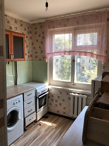 жукова: 2 комнаты, 40 м², 8 мкр 104 серия, 4 этаж, Старый ремонт — 5