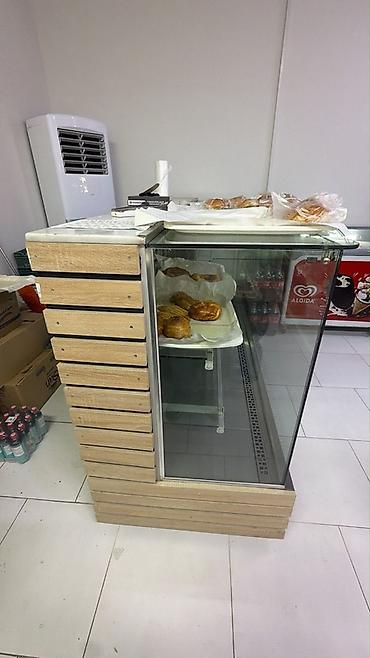 Полочные витрины: Şüşə vitrin-bufet (kafe/market üçün) Şəkildəki şüşəli şirniyyat — 2