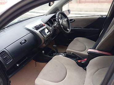автокредит на бу авто бишкек: Honda Fit: 2004 г., 1.5 л, Вариатор, Бензин, Хетчбек — 6